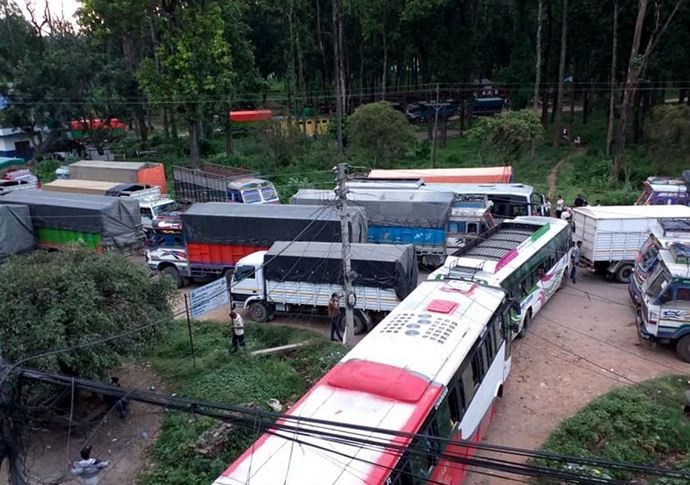 अरुणखोलामा ३६ घण्टासम्म बनेन डाइभर्सन, यातायात ठप्प