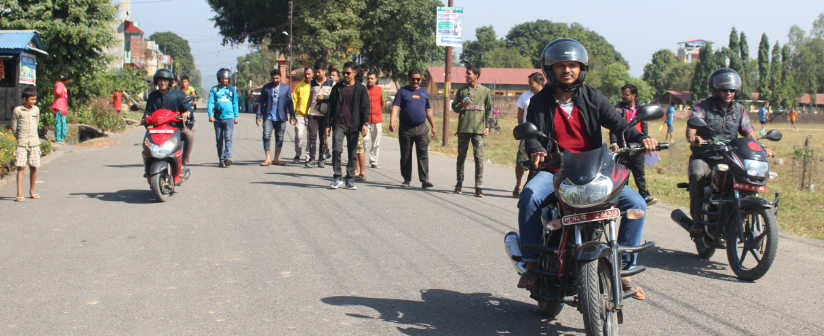 शिक्षकहरुको सन्देश बिस्तारै सवारी चलाउनुस