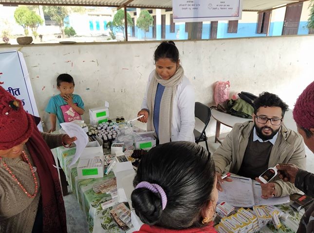 देवचुलीमा एक दिने निशुल्क स्वास्थ्य शिविर सम्पन्न