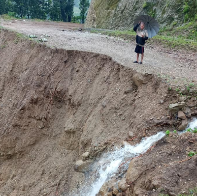 देवचुलीको किर्तीपुरमा बाढी र पहिरोले खानेपानीको मुहान बगायो, खानेपानीमा समस्या