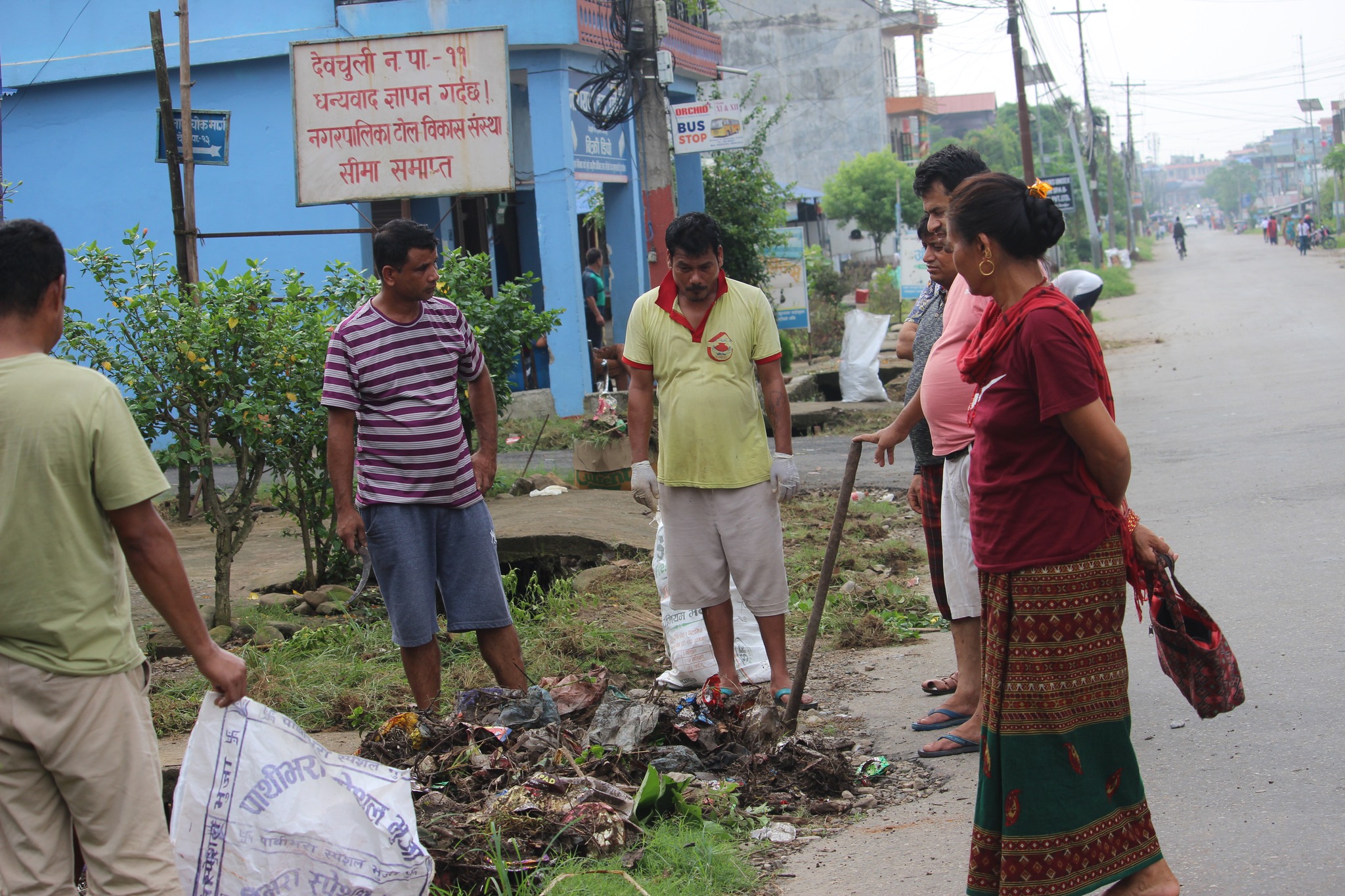 दलदले भाग्यपुरी टोल विकास संस्थाद्वारा सरसफाई