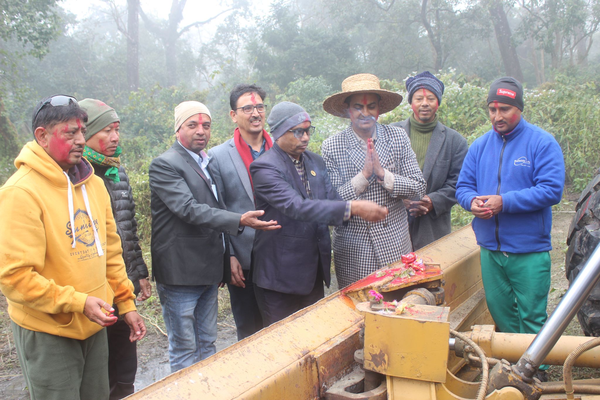 जंगल सफारीका लागि नवलपुरबाट पहिलो पटक निकुञ्जमा ट्रयाक खोलिँदै