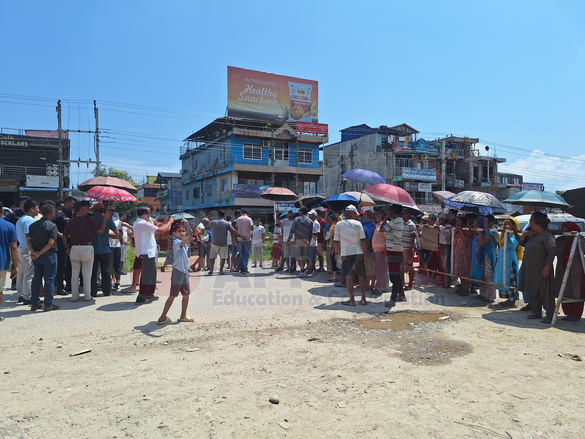 महिलाको मृत्यु पश्चात् आक्रोशित स्थानीयले गरे नारायगढ–बुटवल सडक ४ घण्टा जाम