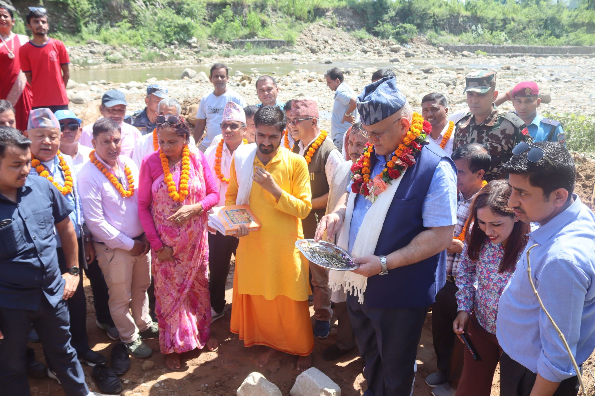 मुख्यमन्त्री पाण्डेद्वारा बेलचौतारा पुलको शिलान्यास