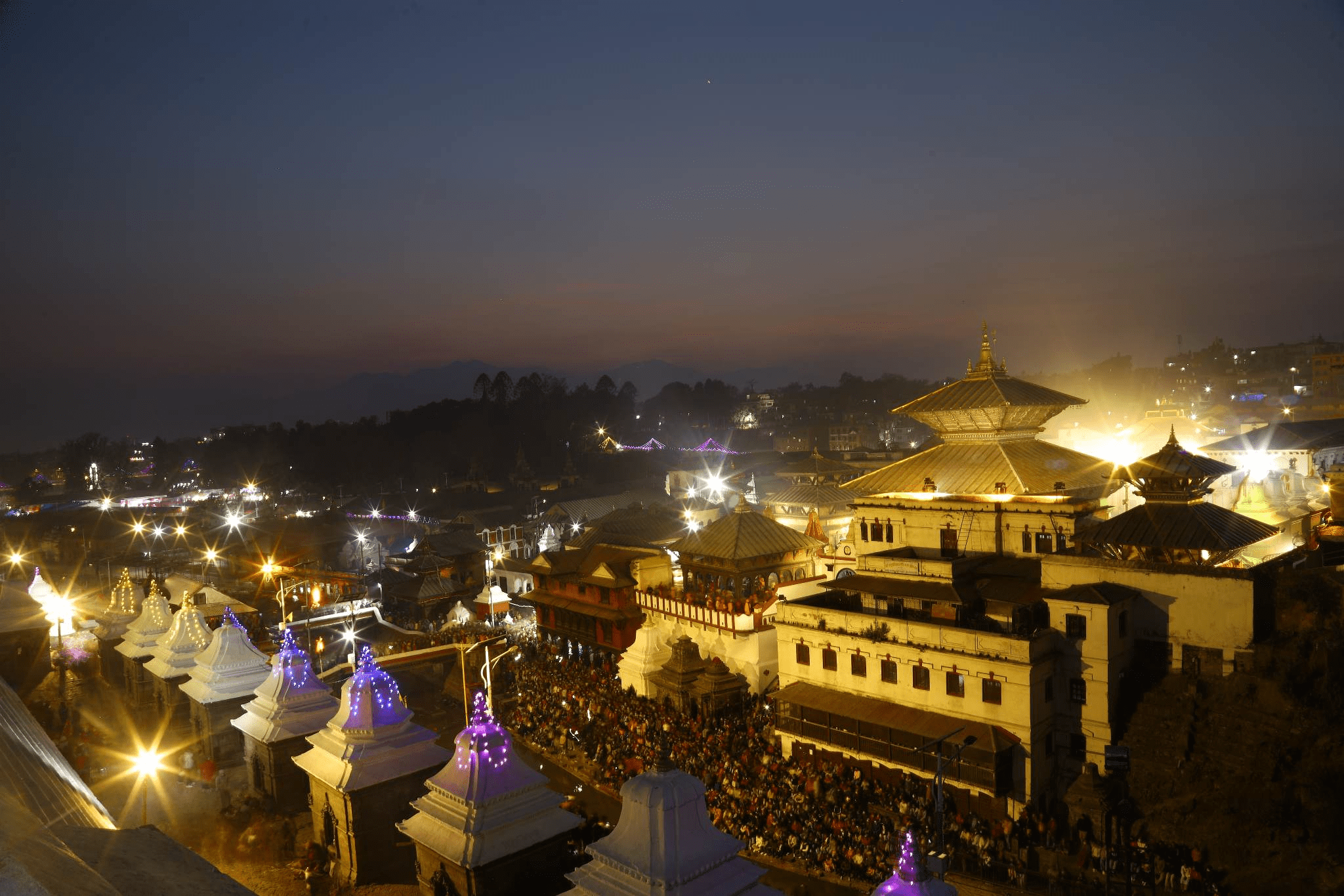 पशुपतिनाथ मन्दिरका चारवटै ढोका खुला