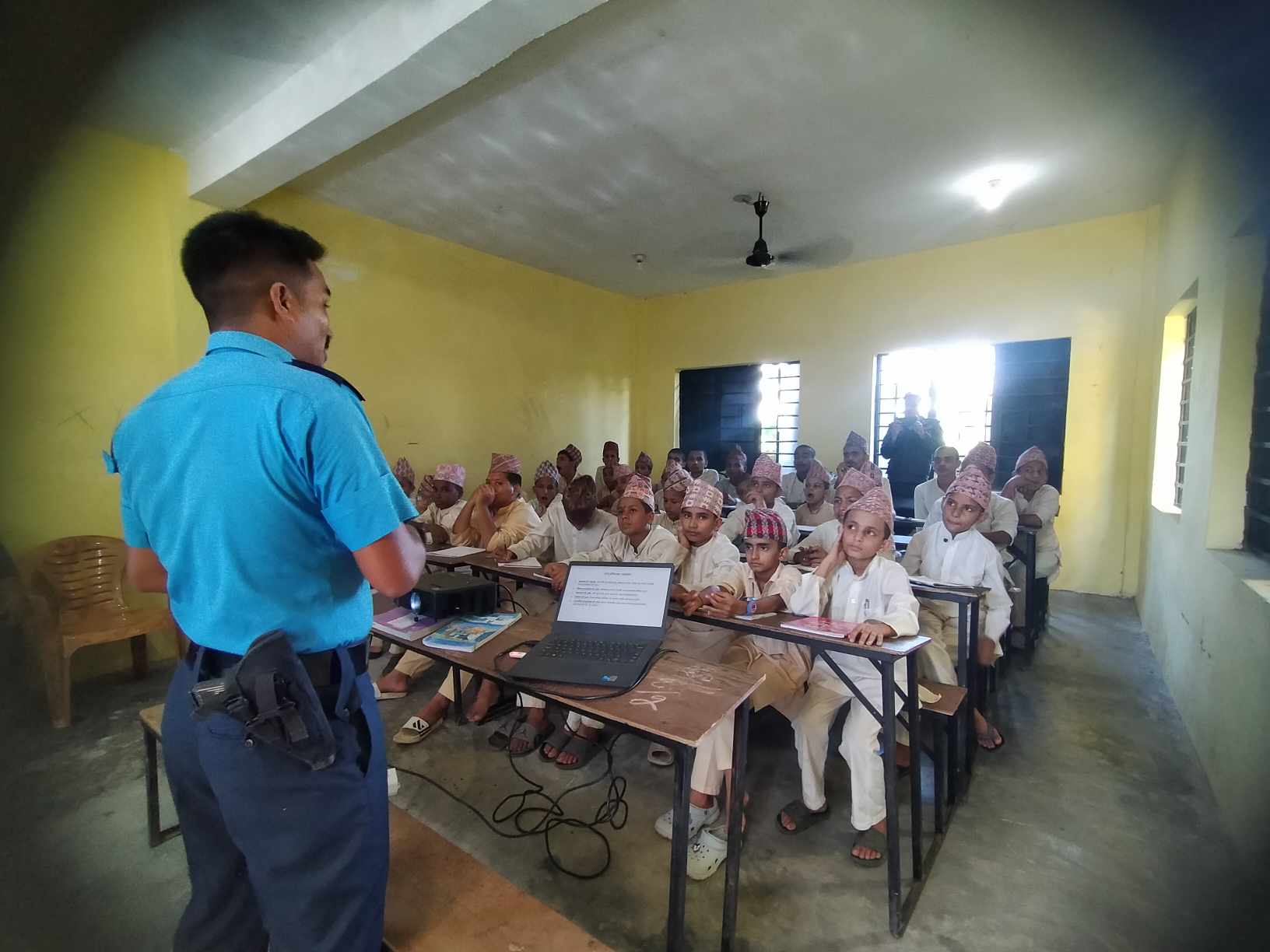 पशुपति साङ्गवेदका विद्यार्थी बटुकलाई लागुऔषध सम्बन्धि जनचेतना